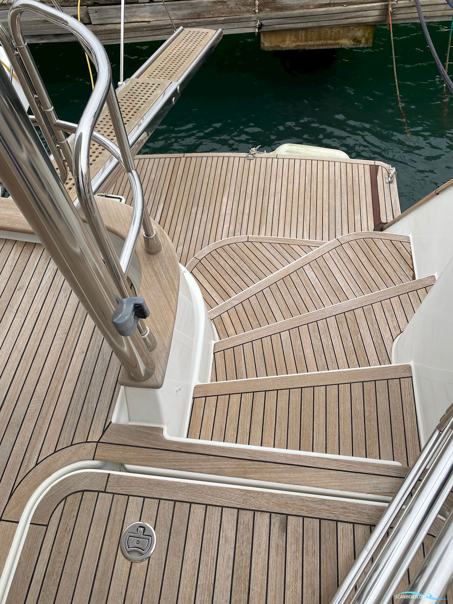 Fountaine Pajot Queensland 55