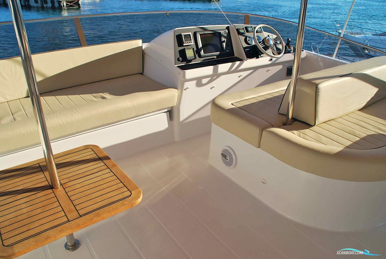 Fountaine Pajot Queensland 55