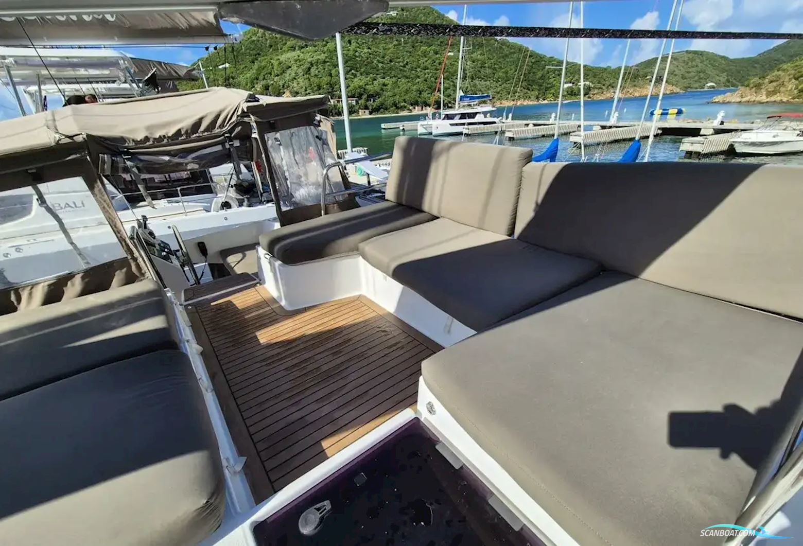 Fountaine Pajot Saona 47