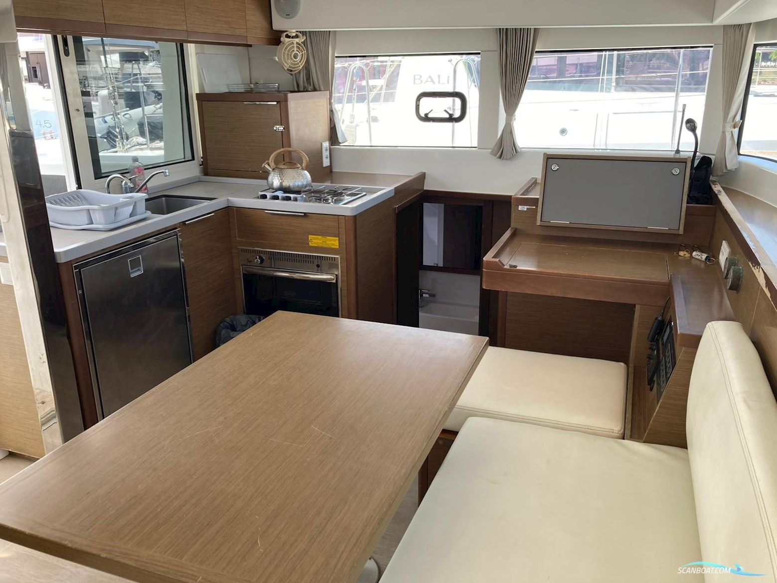 LAGOON  40