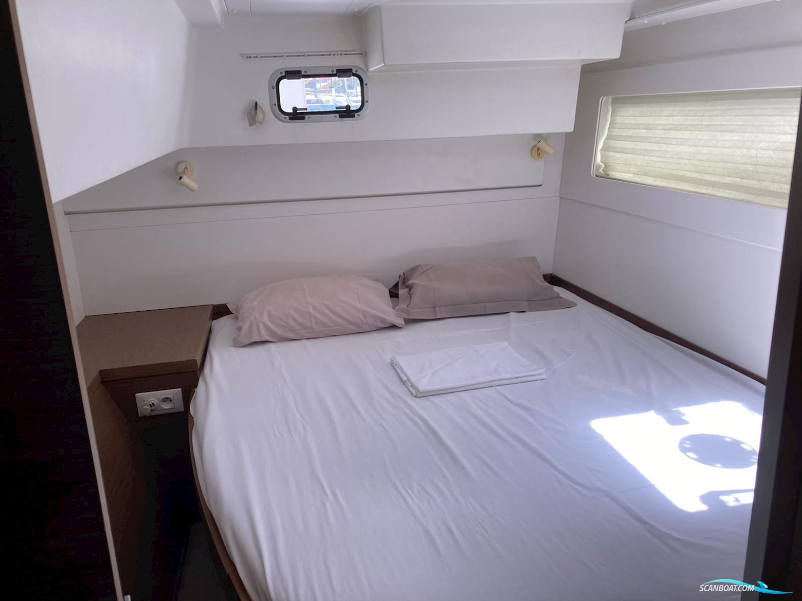 LAGOON  40