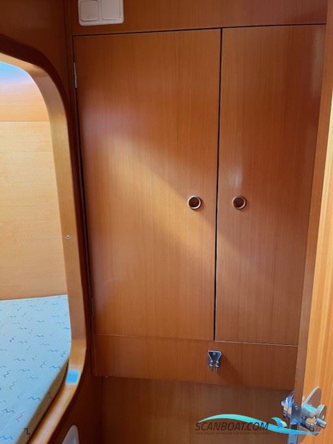 Lagoon 380 Owners Version