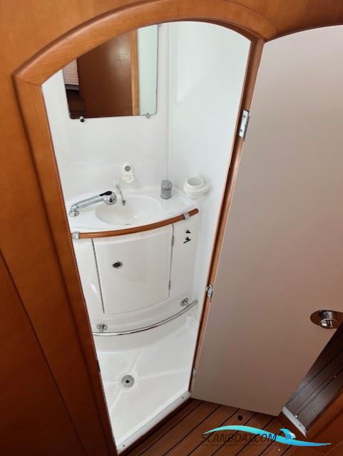 Lagoon 380 Owners Version