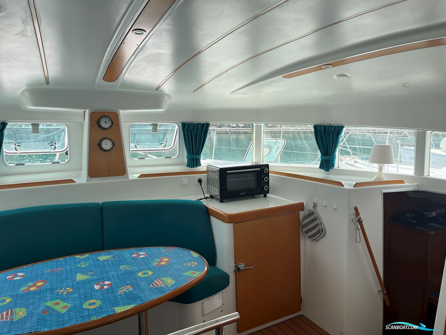 Lagoon 380 S2 (Owners Version)