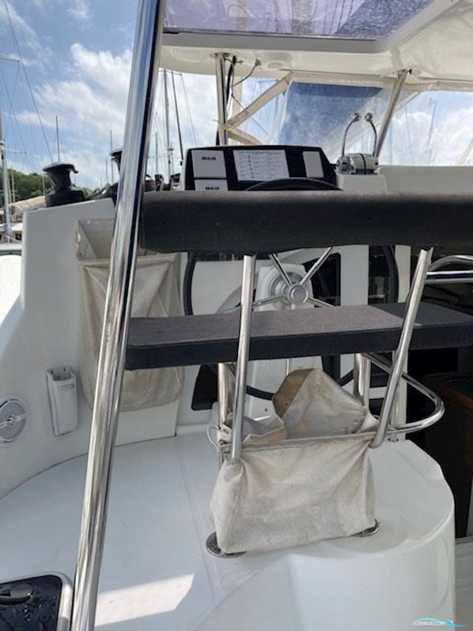 Lagoon 380