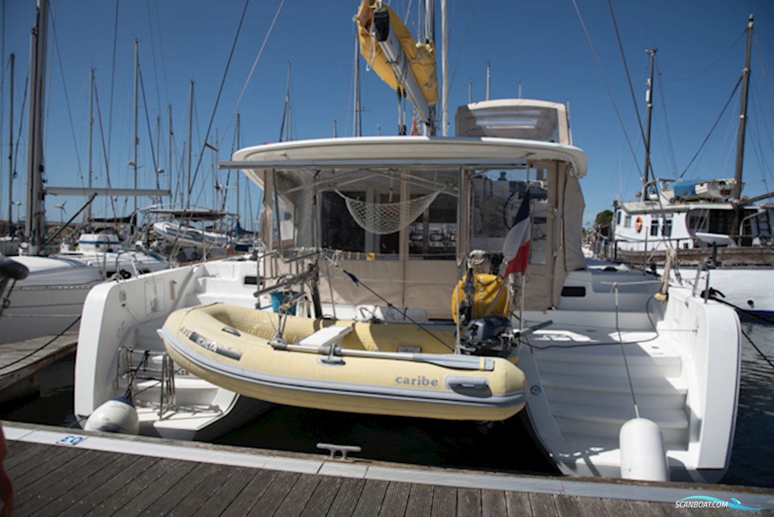 Lagoon 39