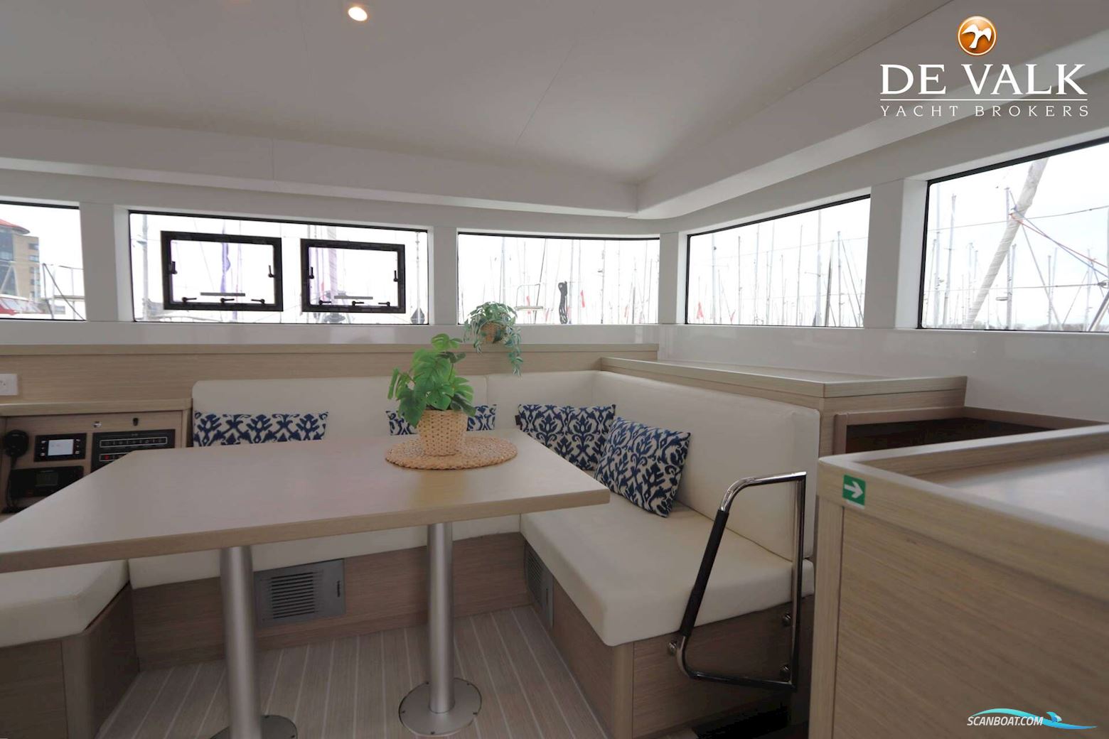 Lagoon 40
