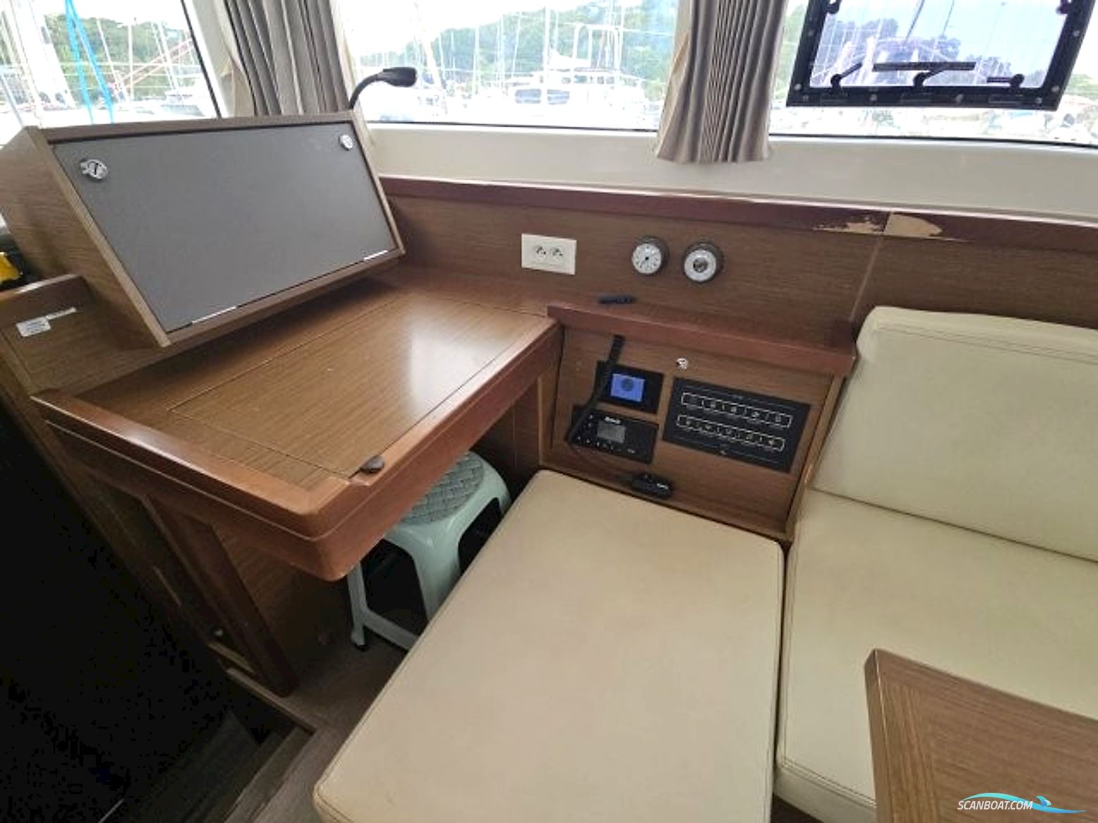 Lagoon 40