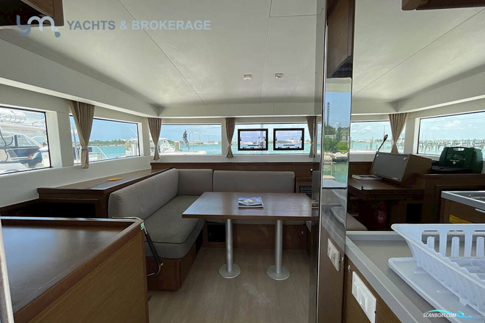 Lagoon 40