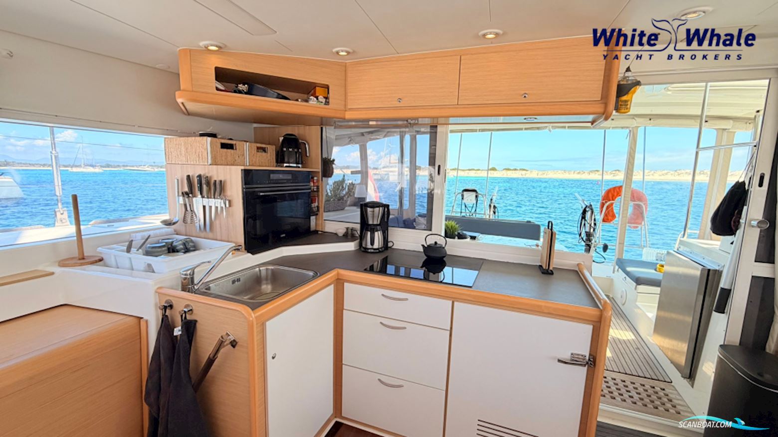 Lagoon 400