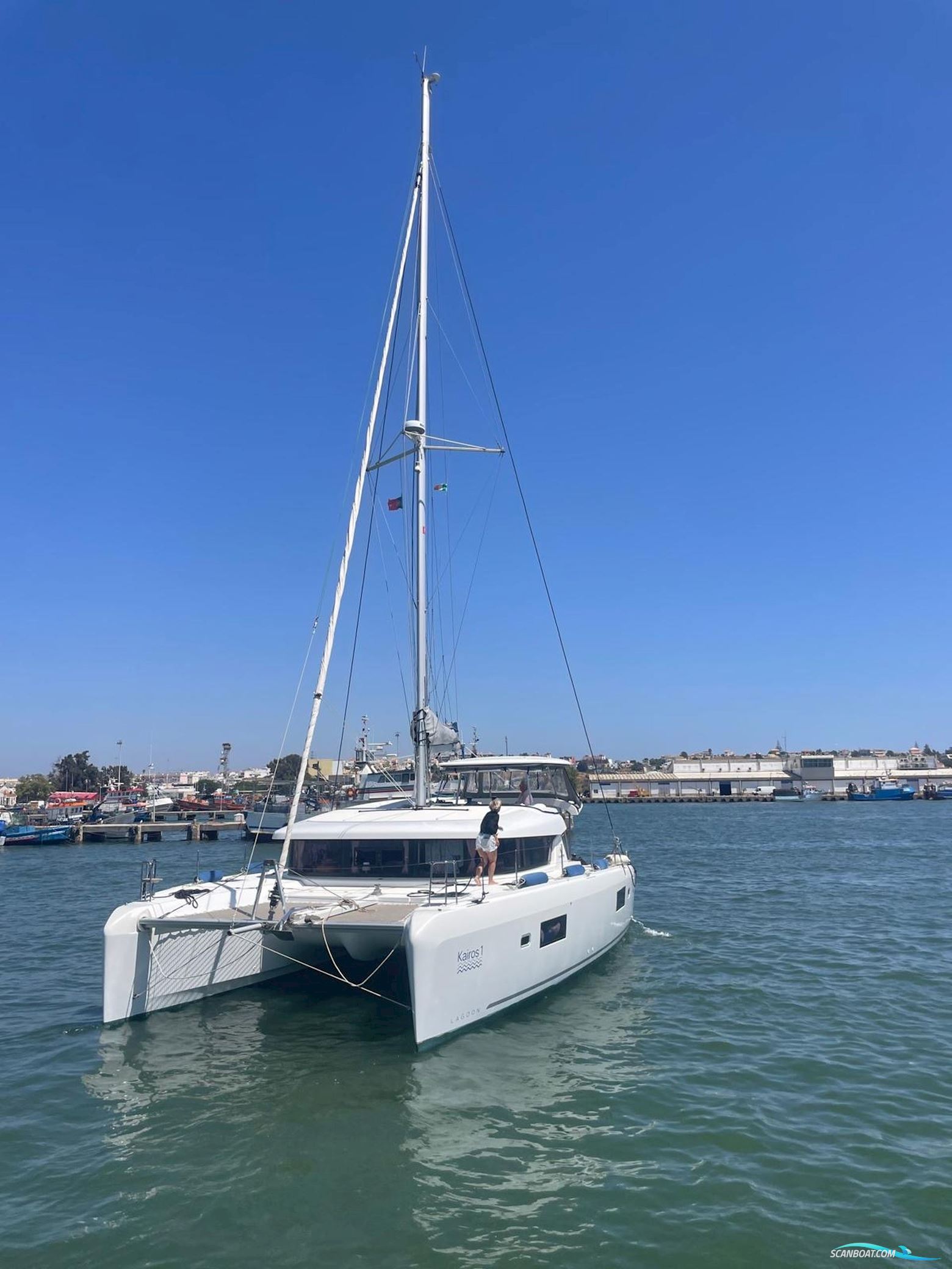 Lagoon 42
