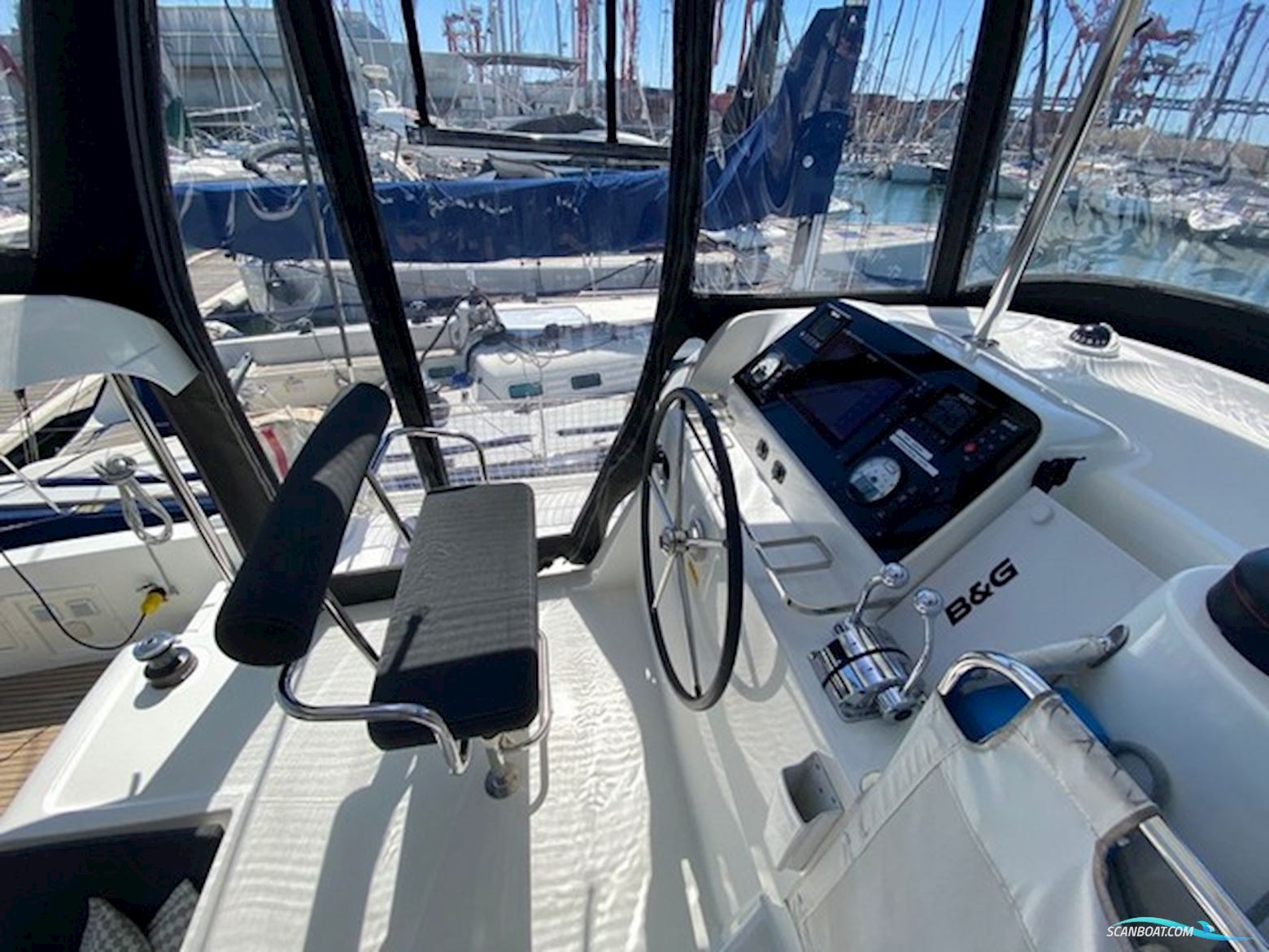 Lagoon 42