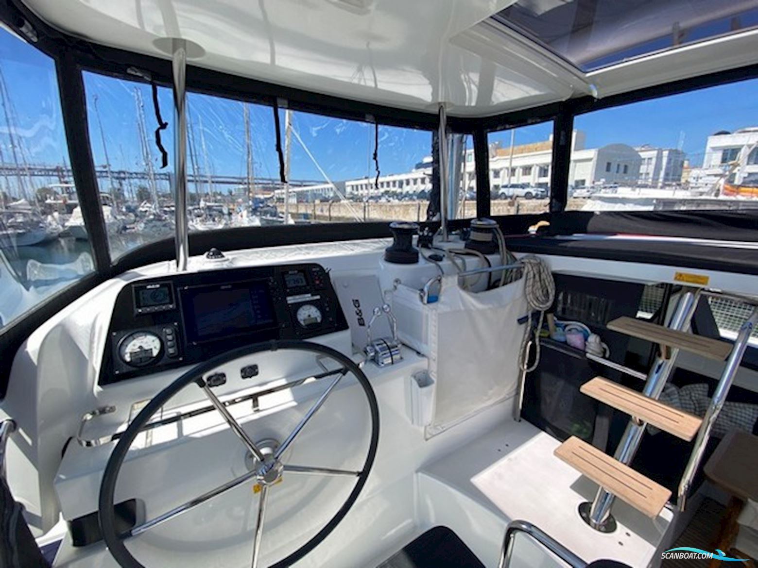 Lagoon 42