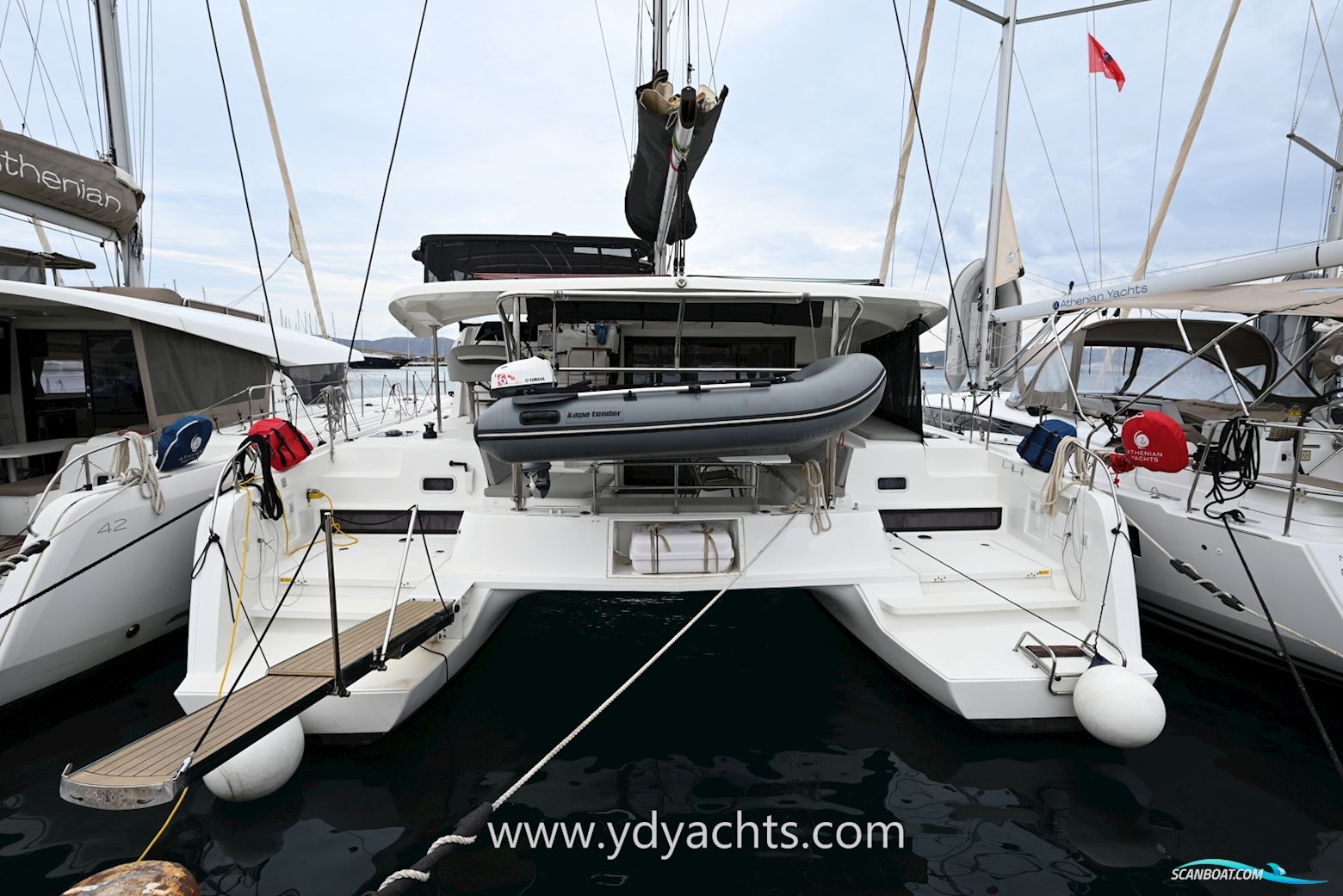 Lagoon 42