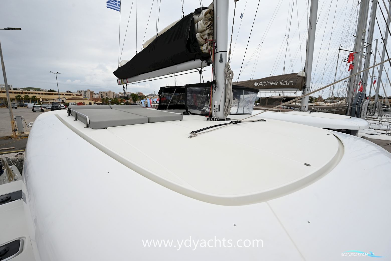 Lagoon 42