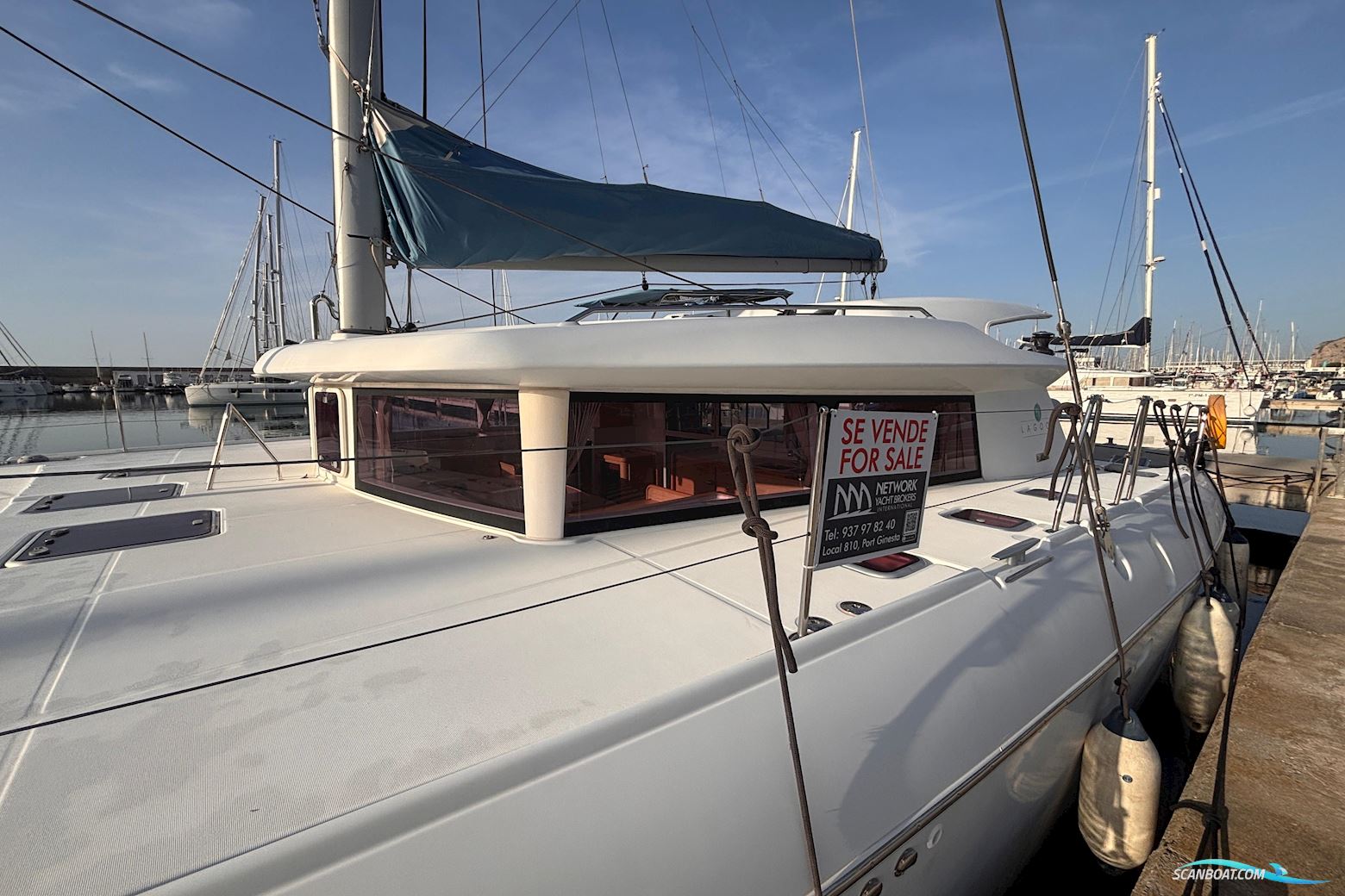 Lagoon 421