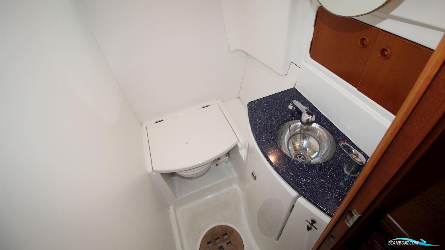 Lagoon 43 Power 3 Cabins