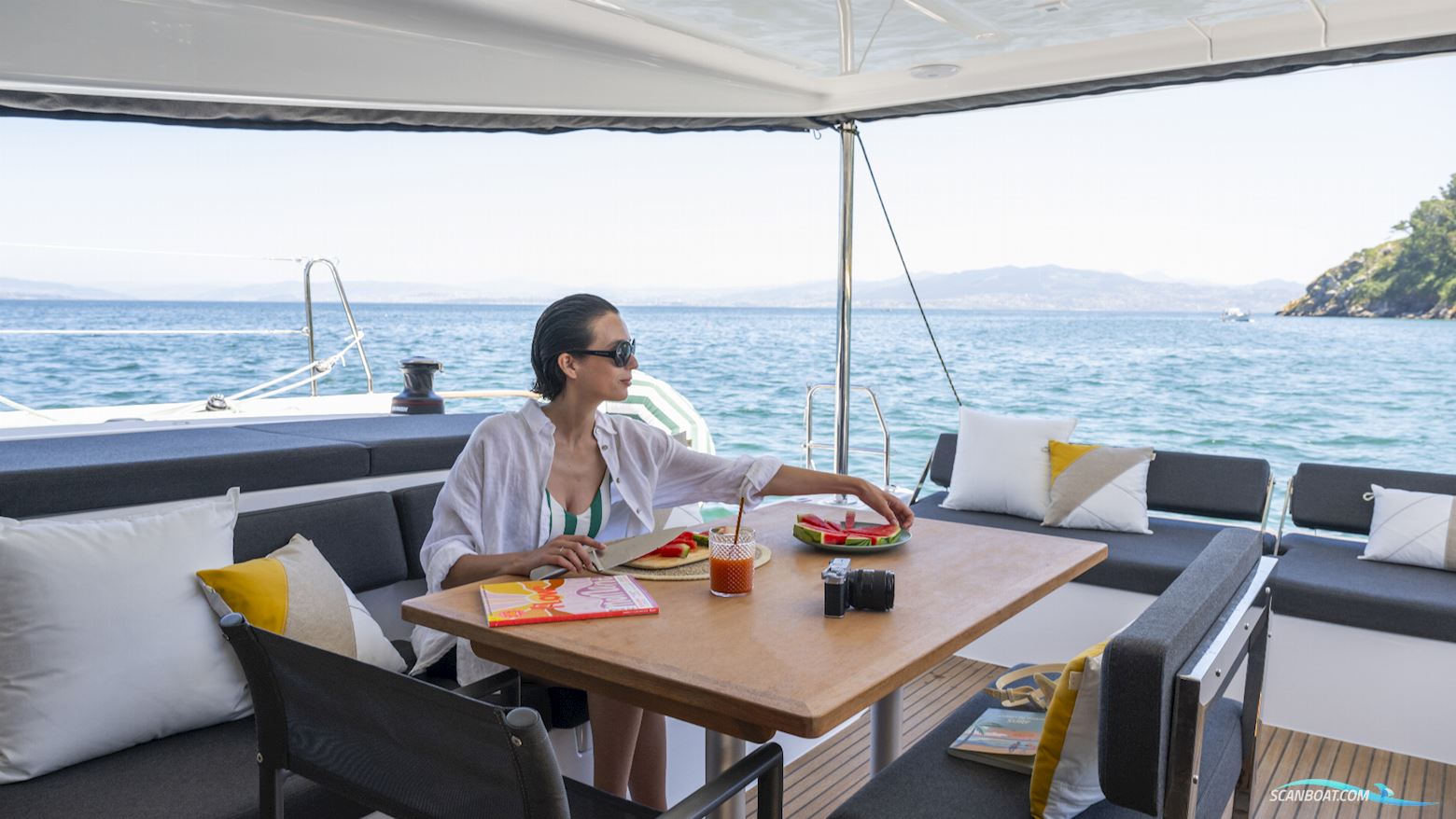 Lagoon 43