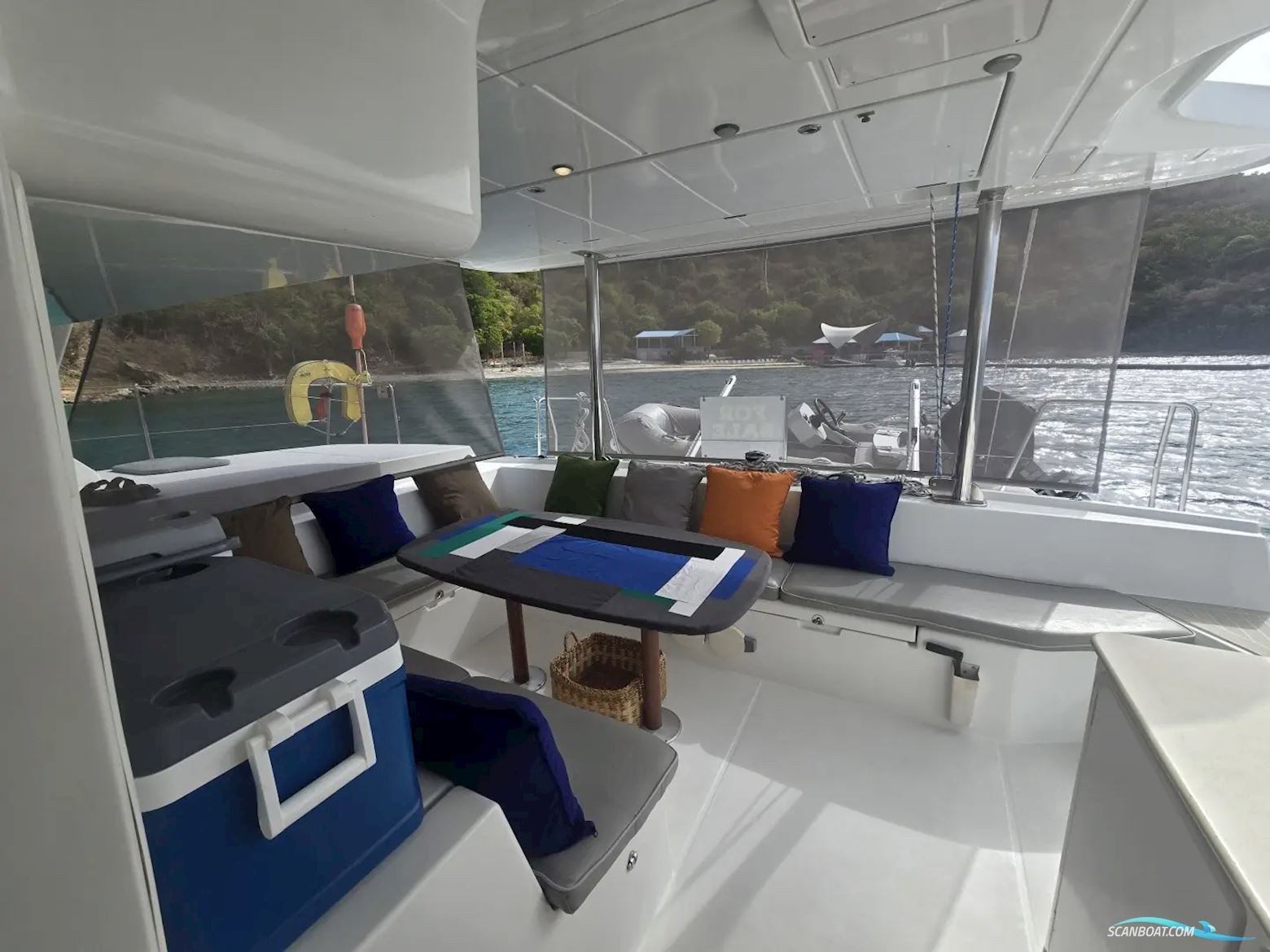 Lagoon 440
