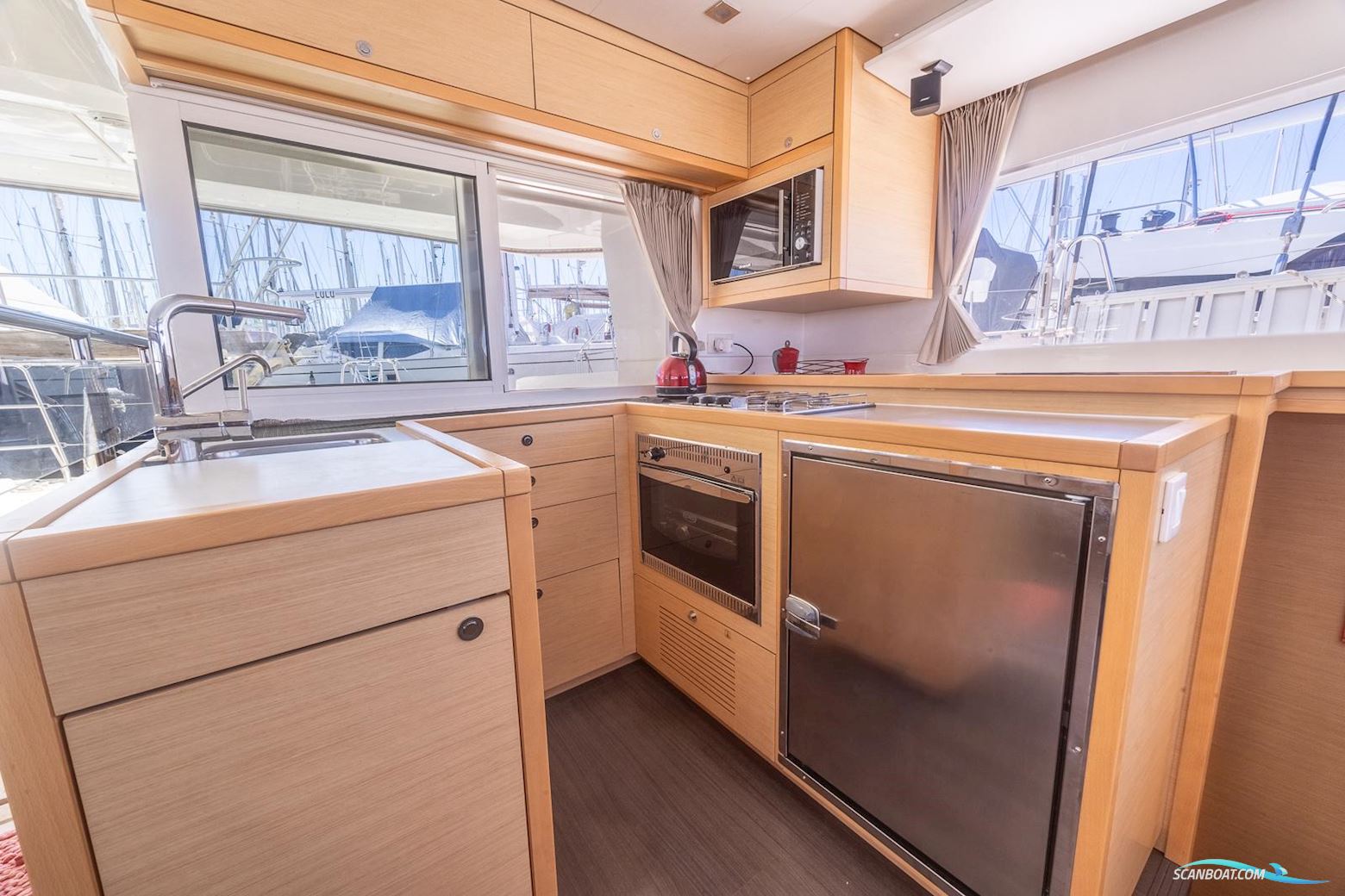 Lagoon 450 F Owners Version