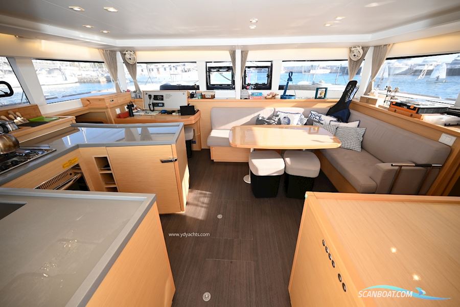 Lagoon 450 F