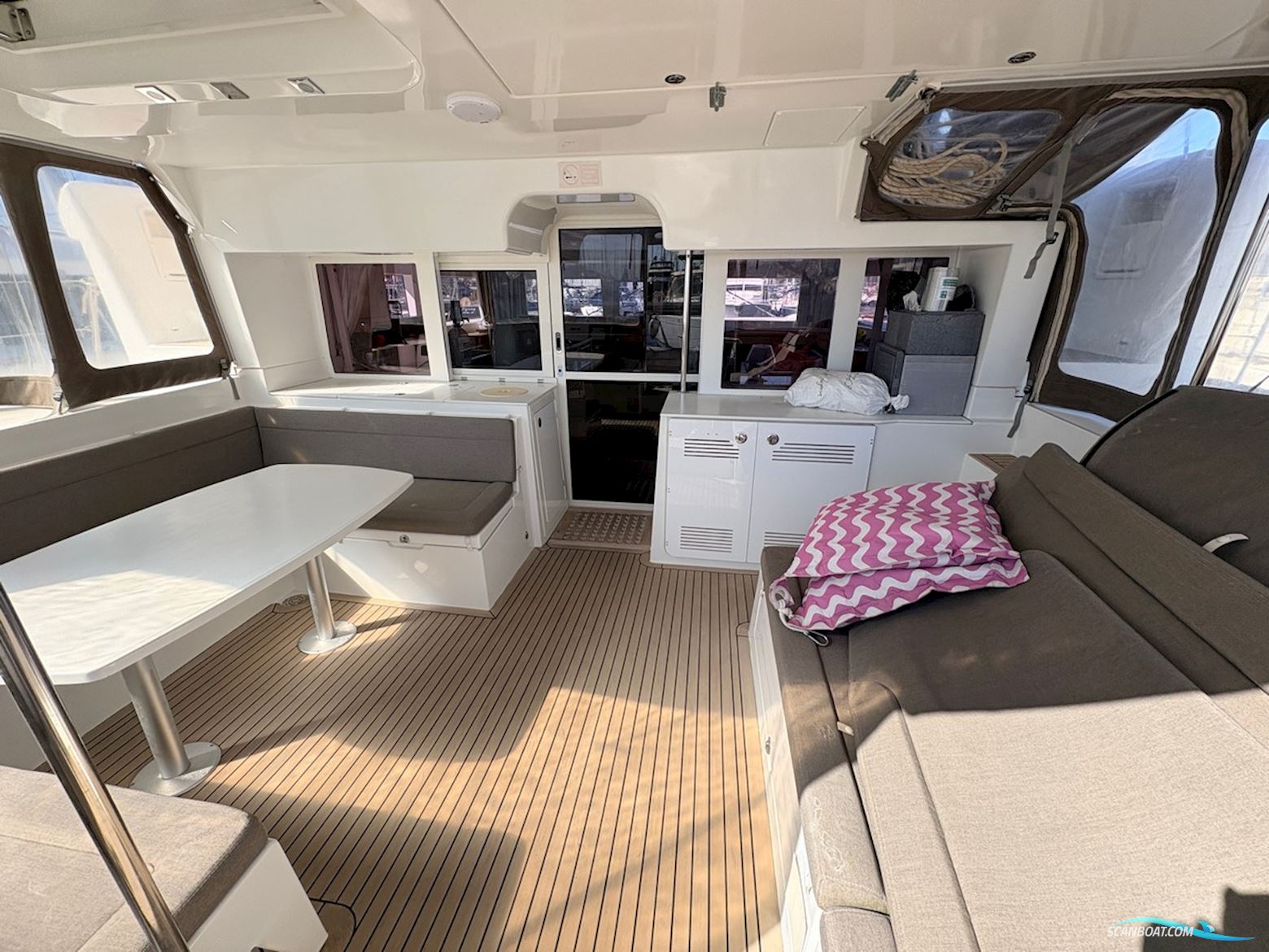 Lagoon 450 F