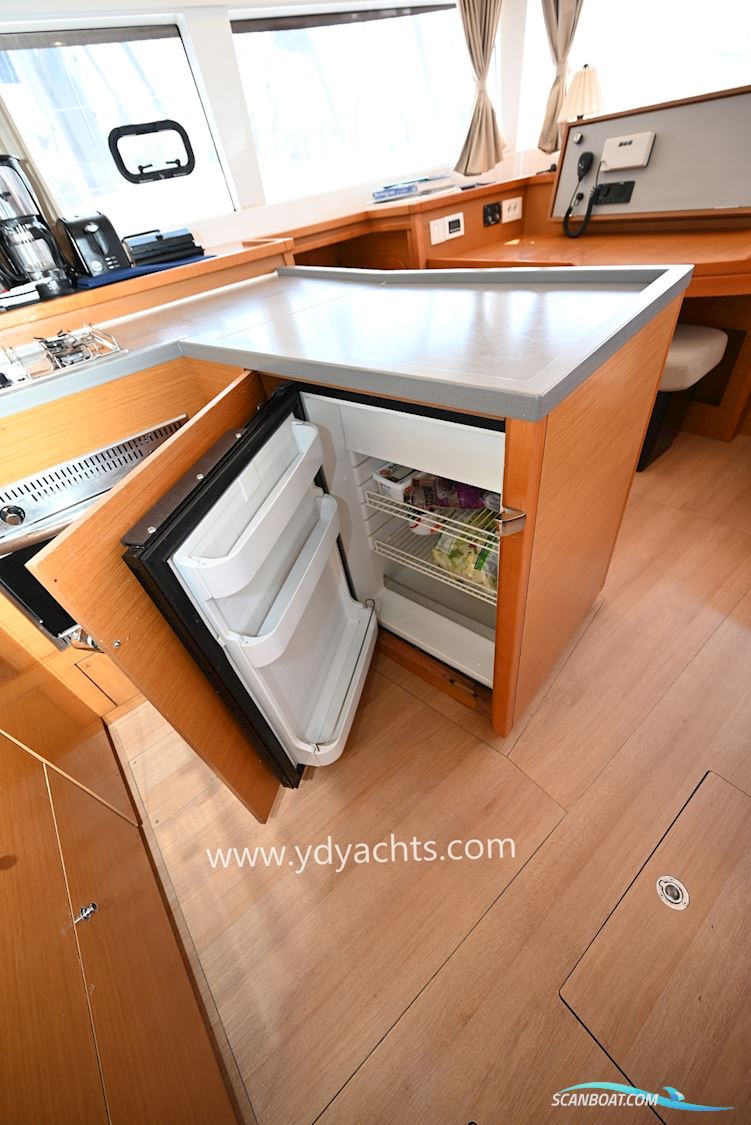 Lagoon 450 F