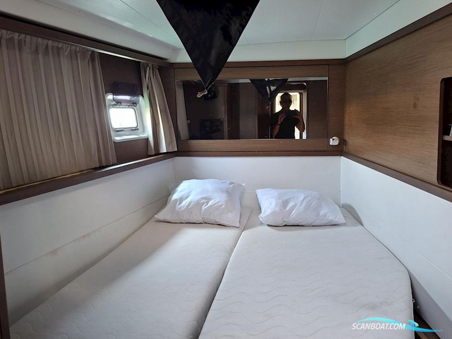 Lagoon 450 F
