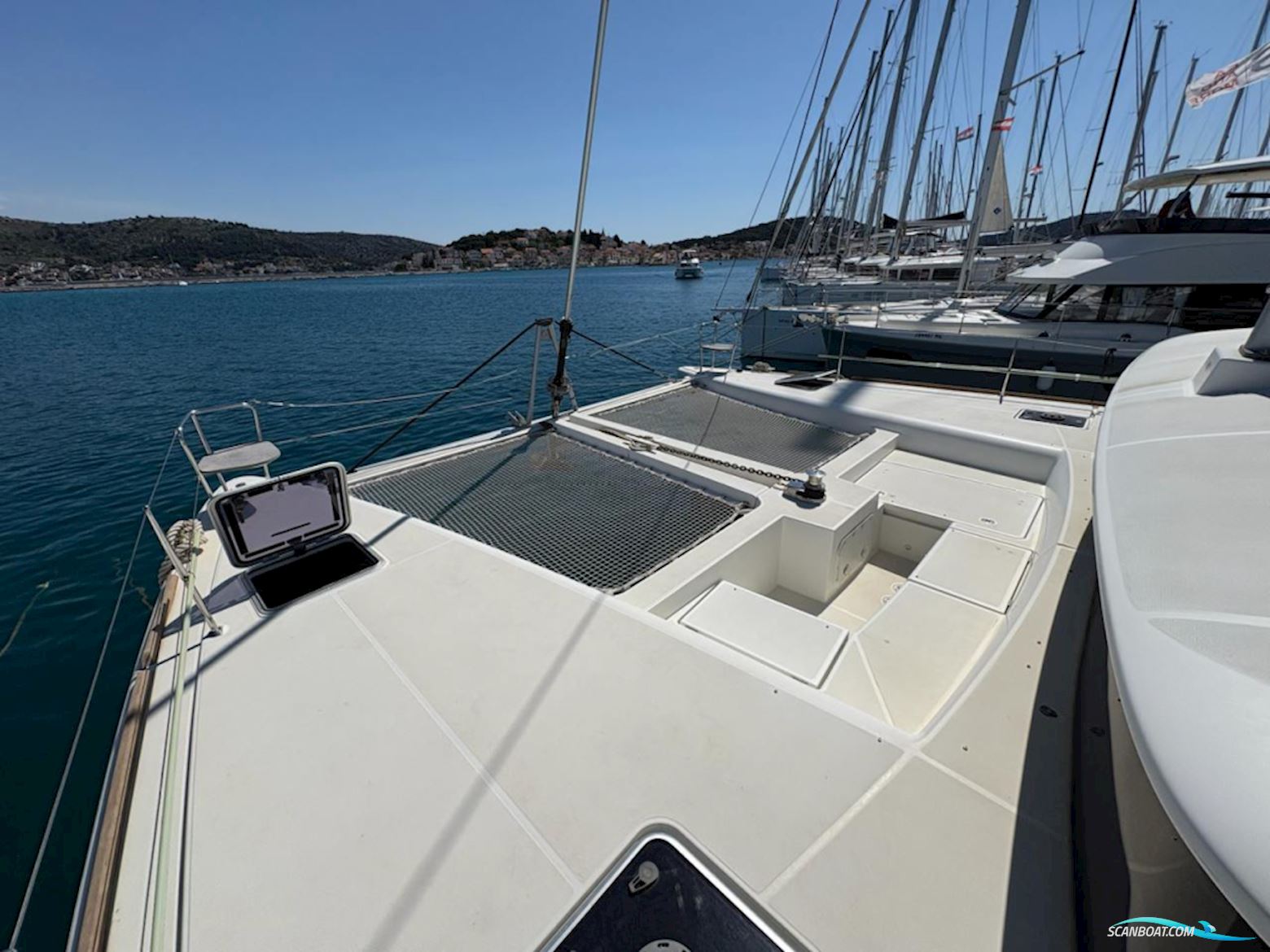 Lagoon 450