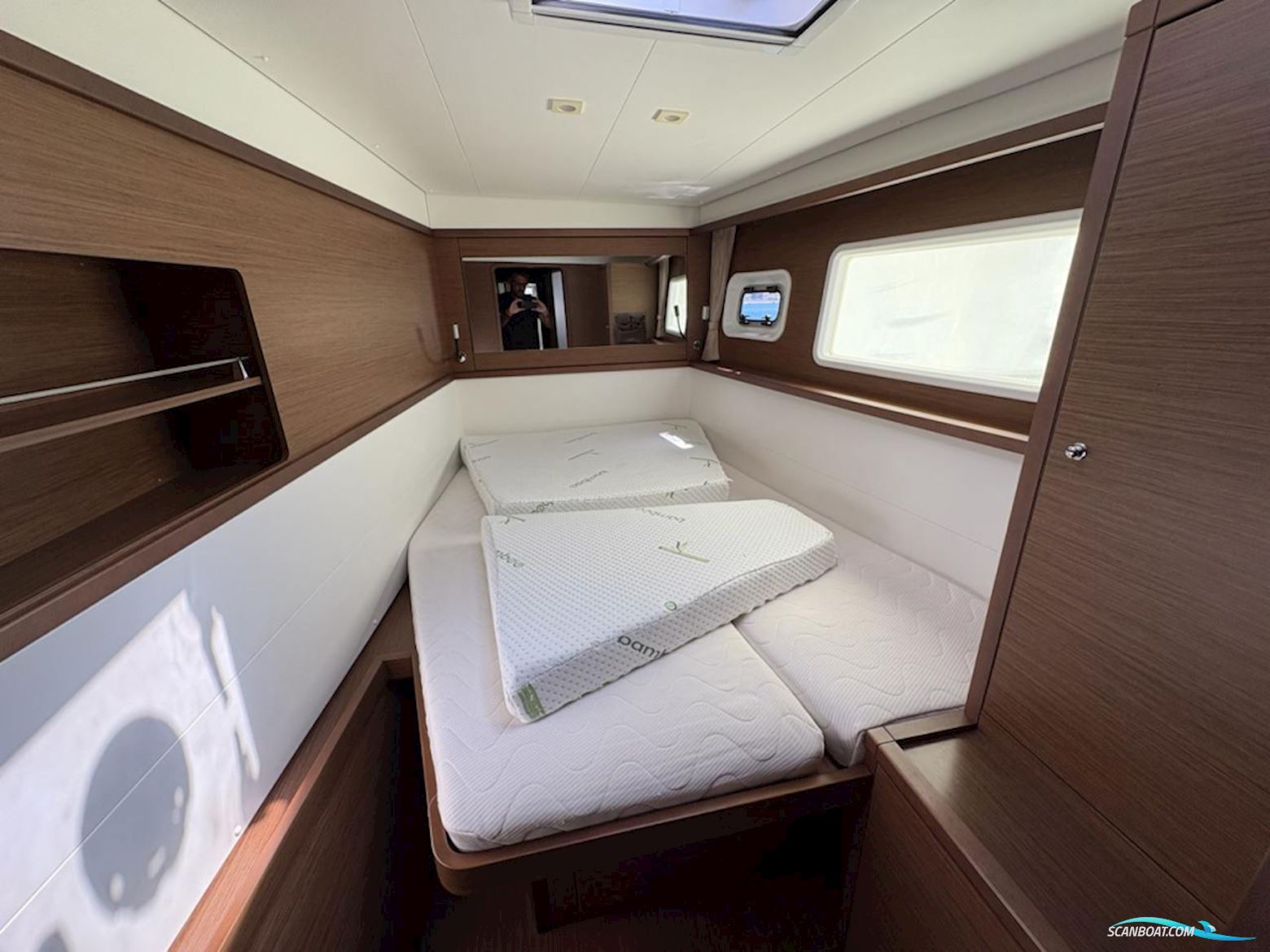 Lagoon 450