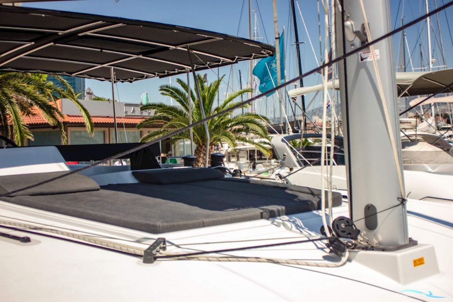 Lagoon 450