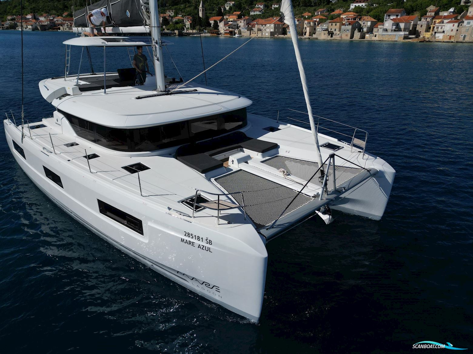 Lagoon 46