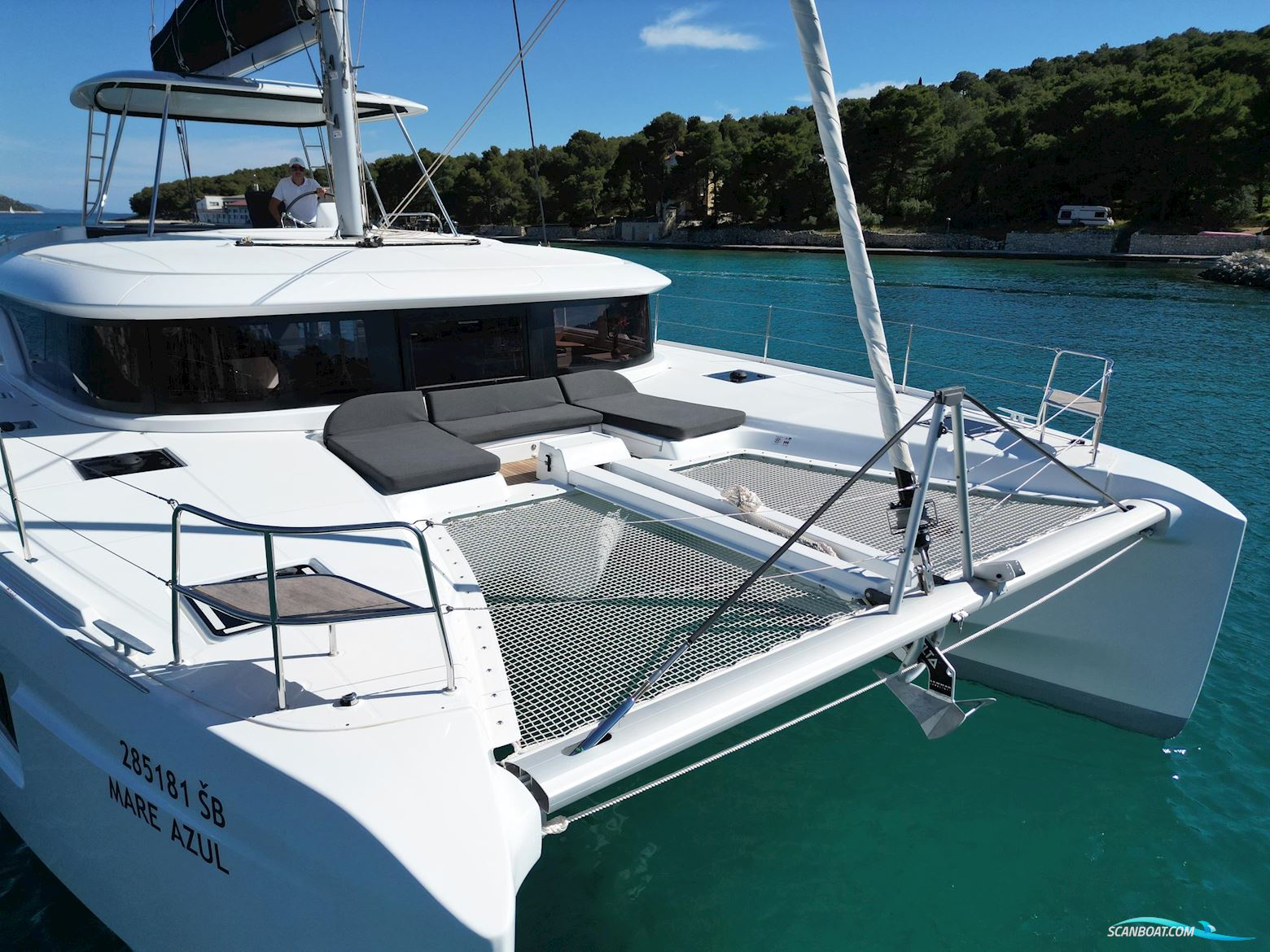 Lagoon 46