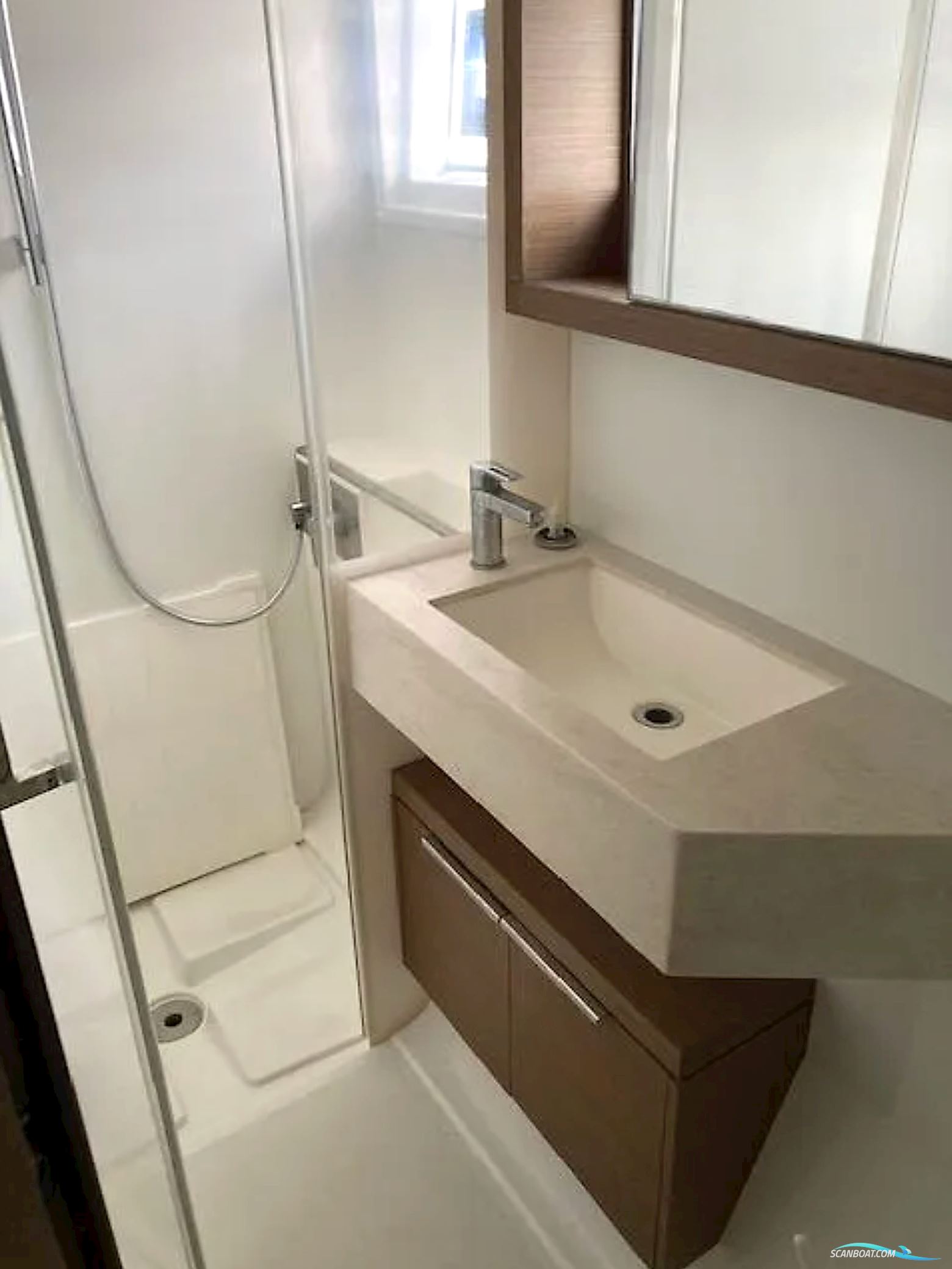 Lagoon 50