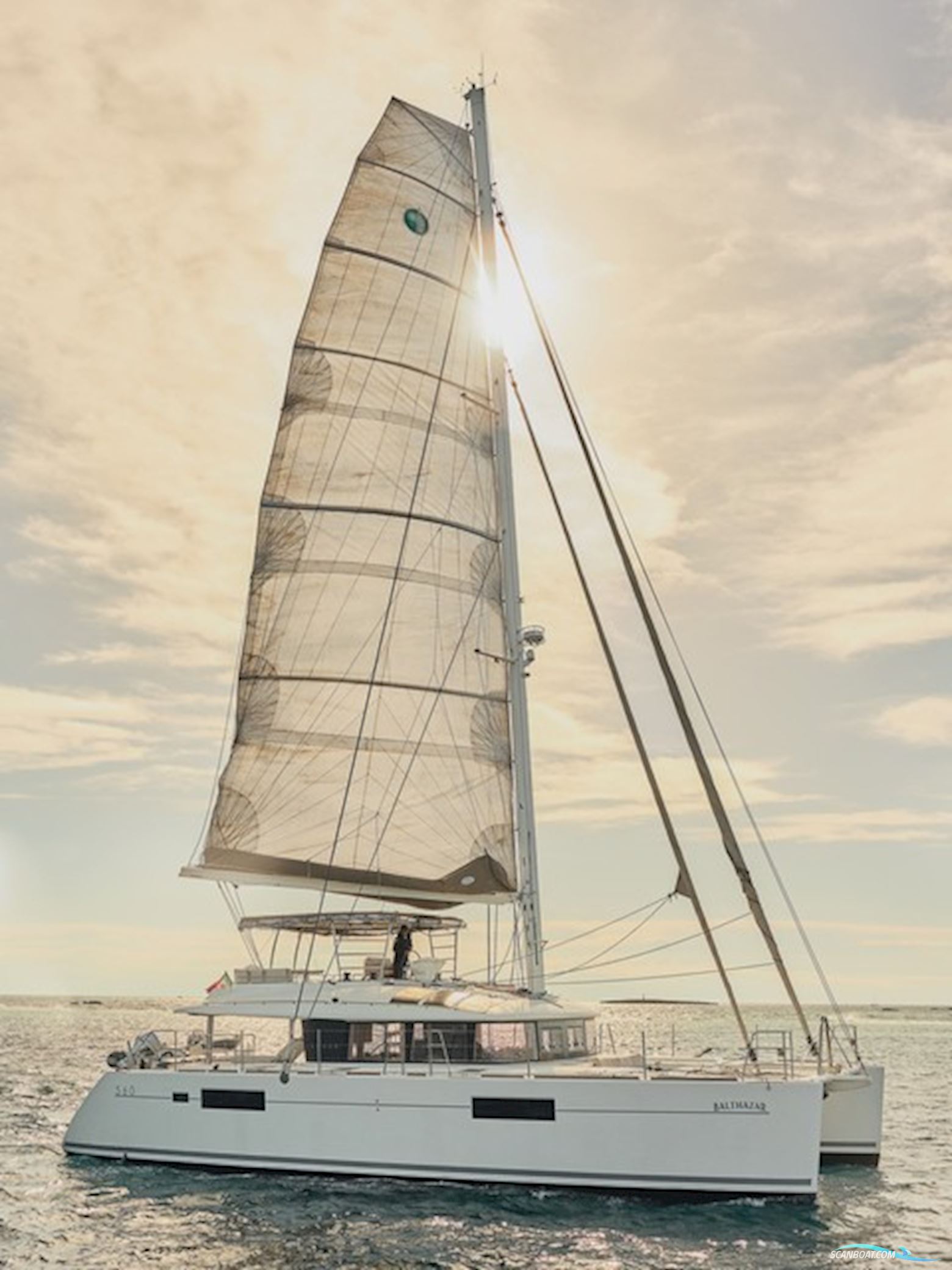 Lagoon 560