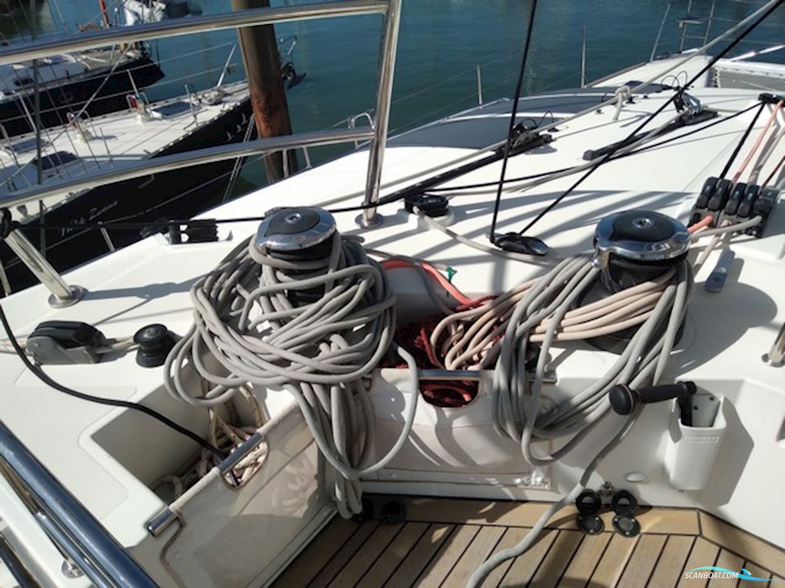 Lagoon 560