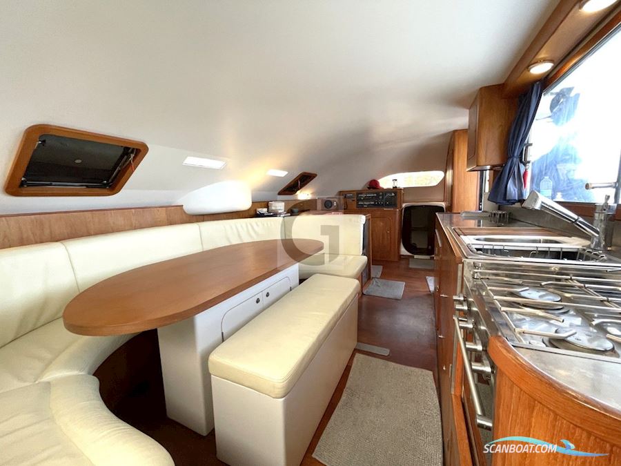 Latini Marine Cat 43