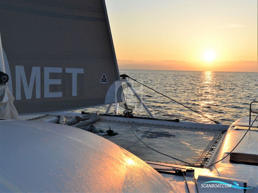 Latini Marine Cat 43