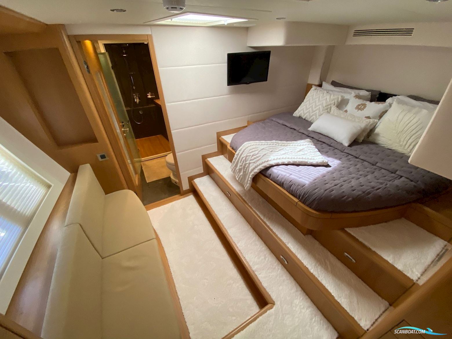 Serenity Yachts Serenity 64 Hybrid Solar Electric Powercat