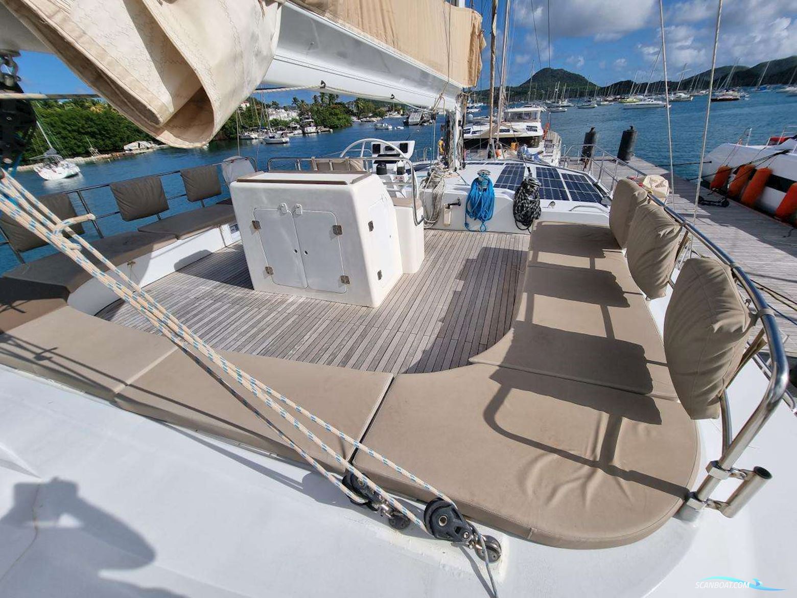 Squalt Marine International CK64