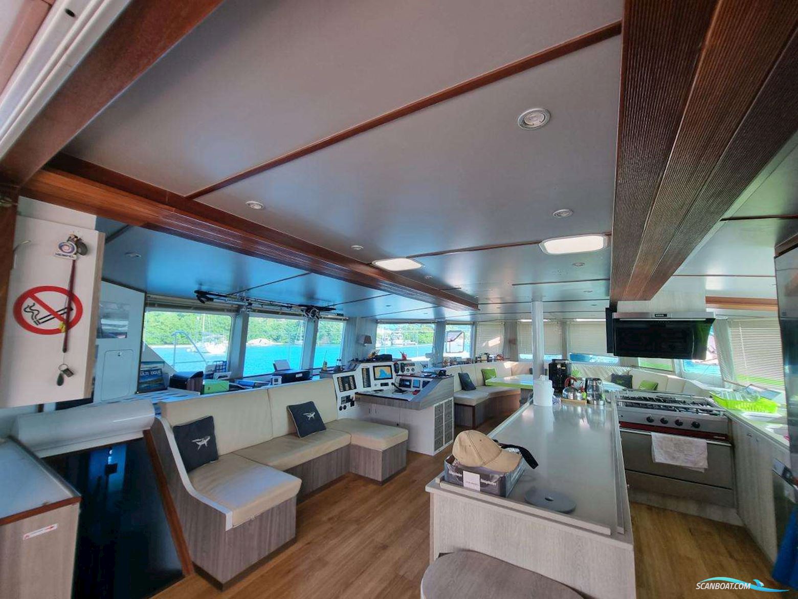 Squalt Marine International CK64