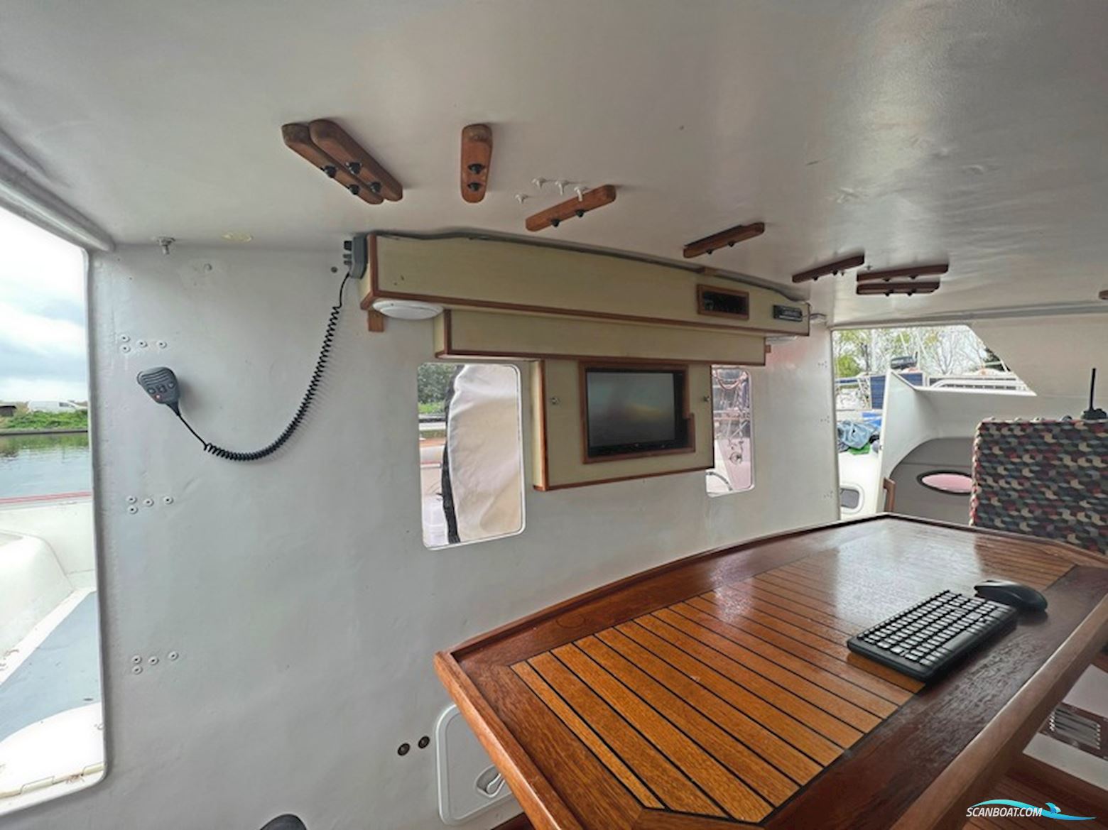 Trt 1200 CR Catamaran