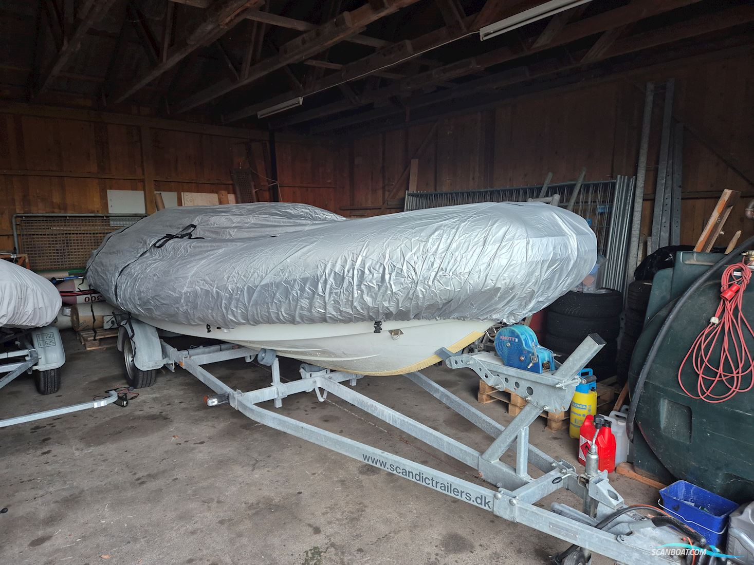 Castoldi JET Tender 18 m. Diesel motor