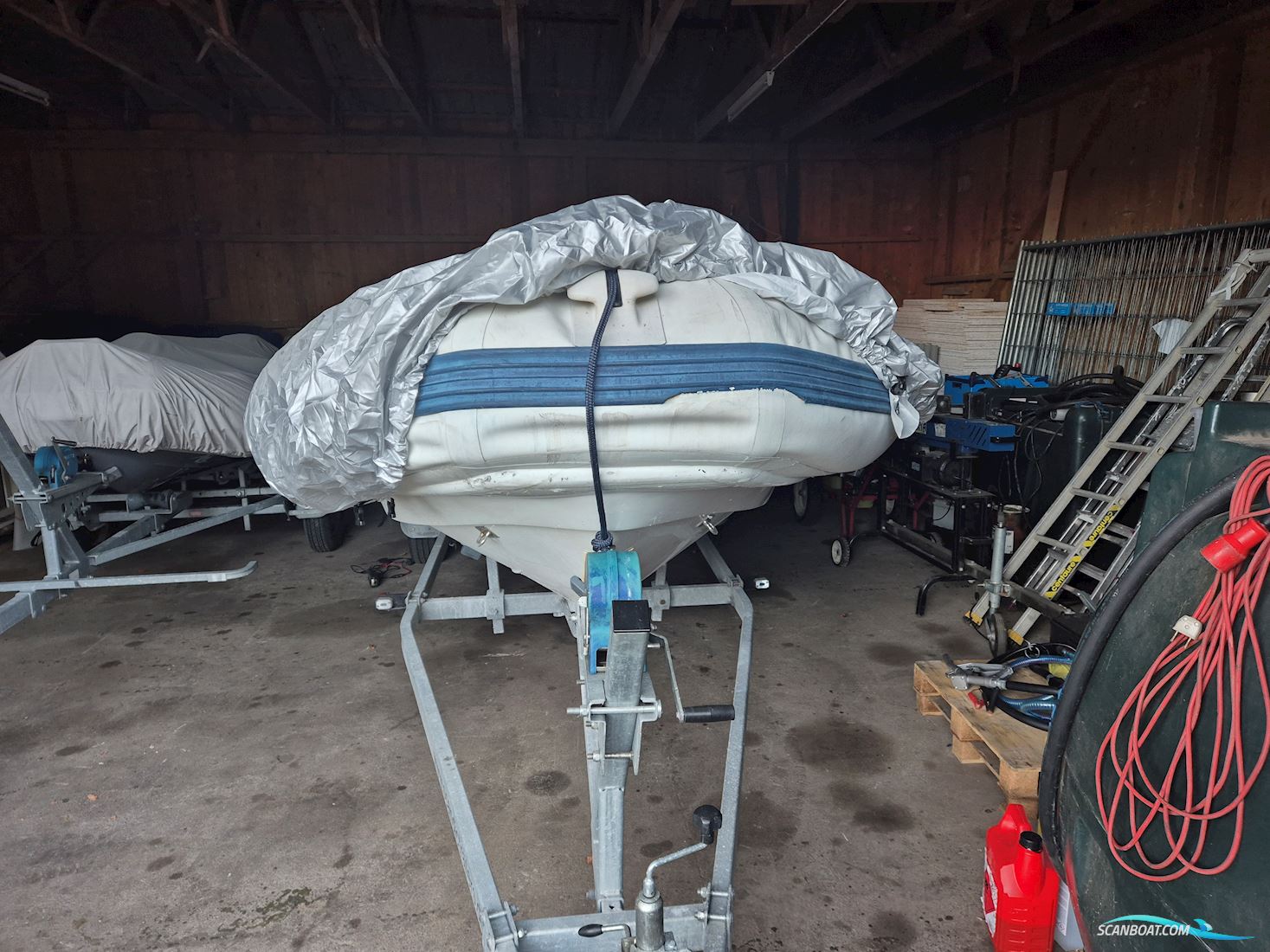 Castoldi JET Tender 18 m. Diesel motor