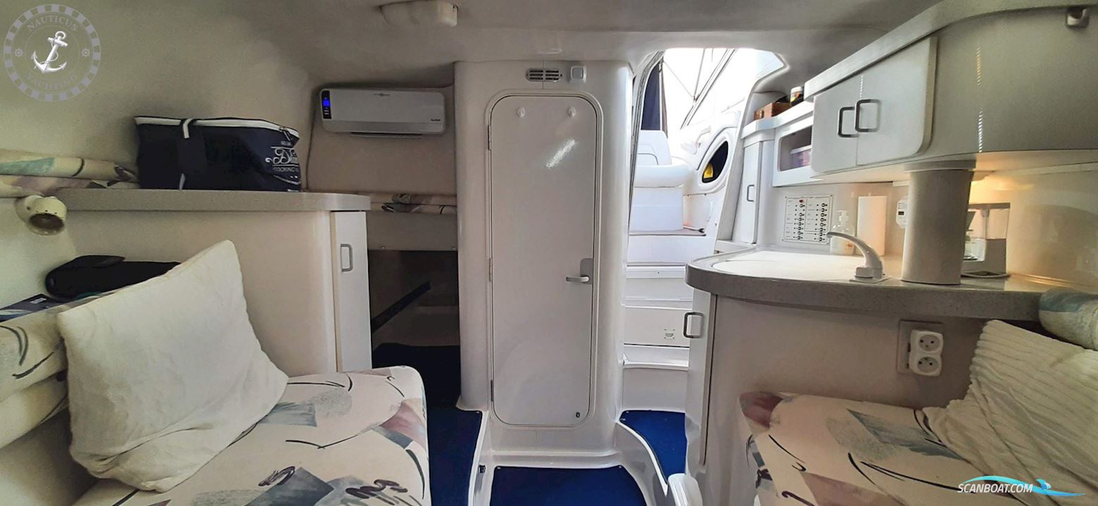 Chris Craft Crowne 25