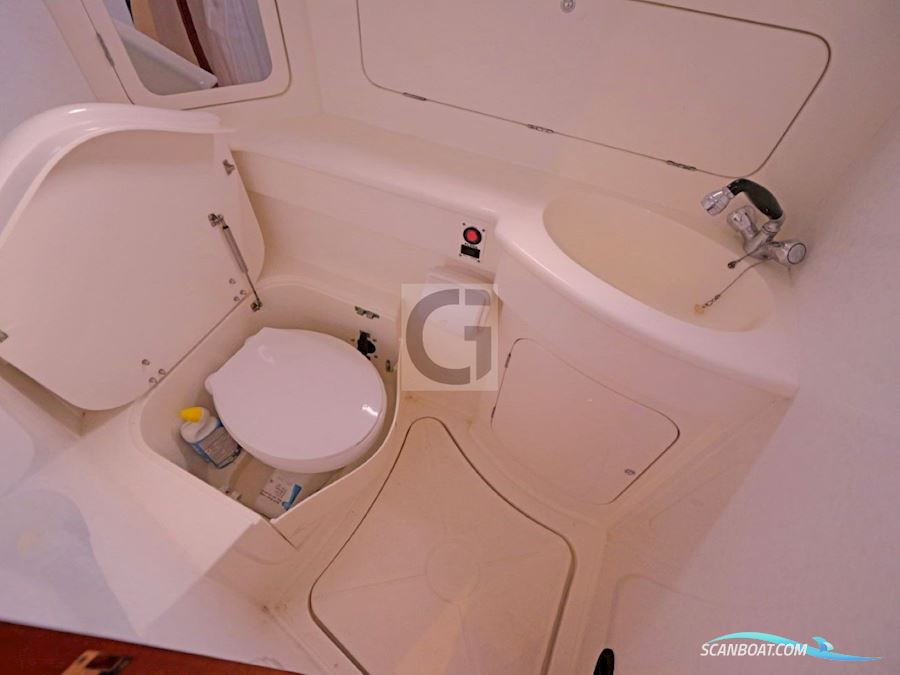 Dale Nelson 38 Aft Cabin