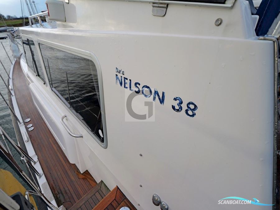 Dale Nelson 38 Aft Cabin