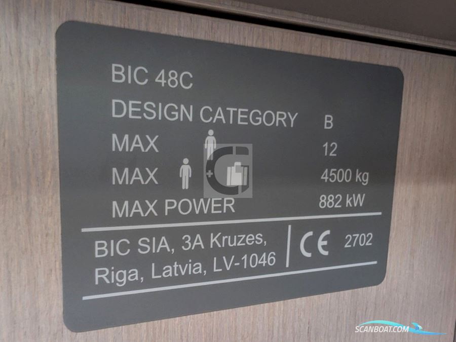 Glacier Yachts 48 C Bianchet Edition