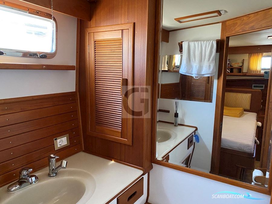 Grand Banks 42 Motoryacht