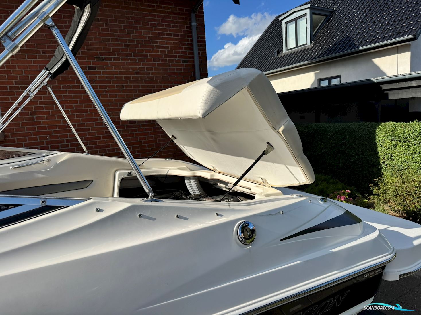 Larson Senza 186 - Bowrider